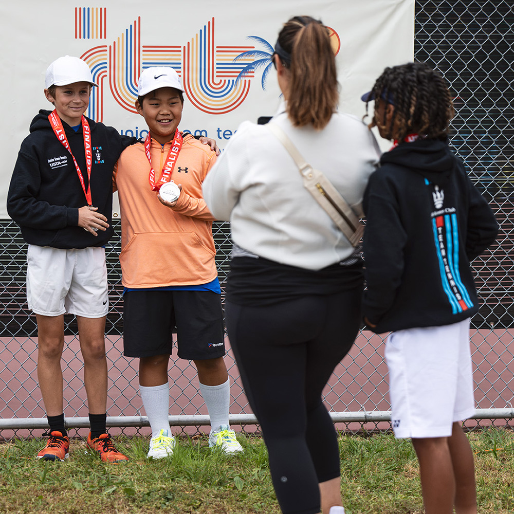 Junior Team Tennis