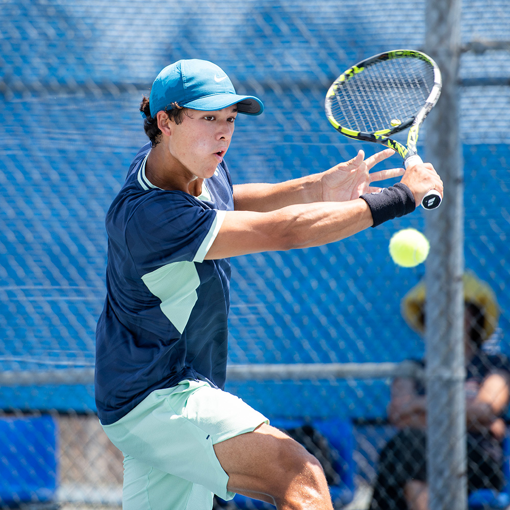 Emon van Loben Sels hits a backhand slice during the first round of the Lakewood SoCal Pro Series