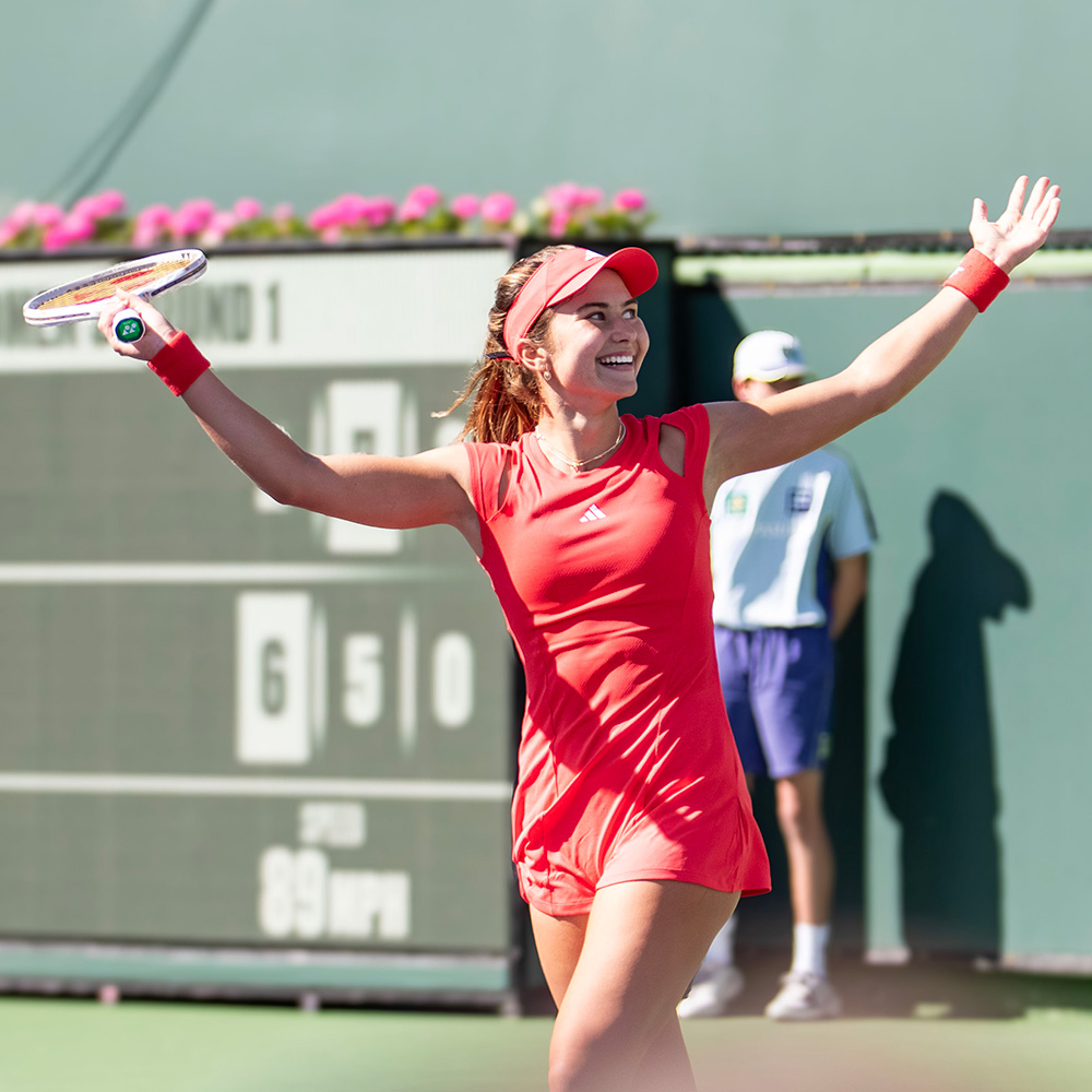 Iva Jovic smilling at BNP Paribas Open 2025