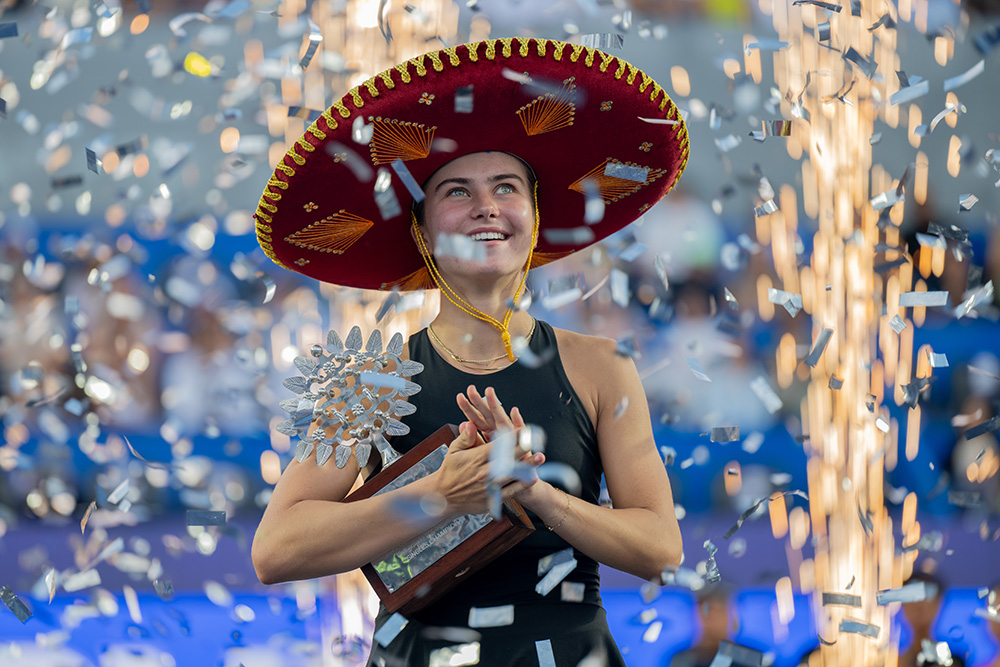 Iva Jovic of the Torrance, California celebrates with her trophy during the Singles Final of the WTA 500 Guadalajara Open Akron at Mouratoglou Tennis Center on September 14, 2025 in Guadalajara, Mexico.