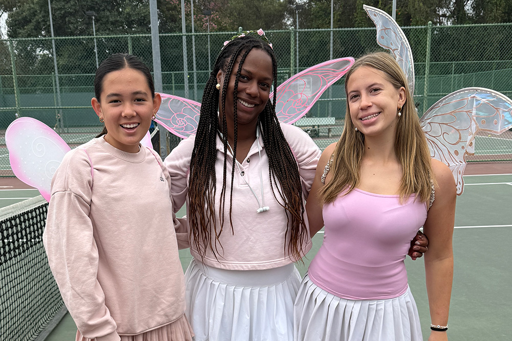Celia Quintero leading girls tennis clinics