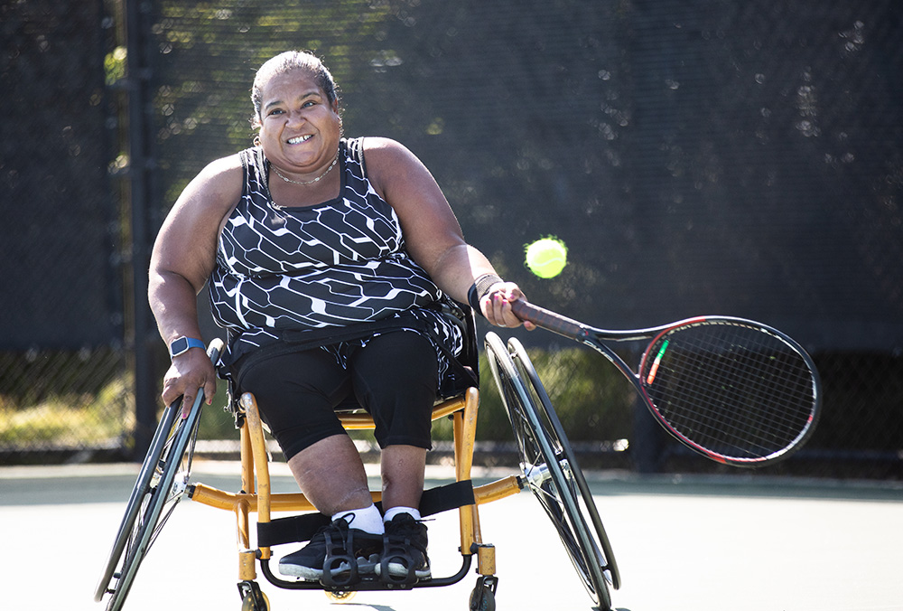 Melissa Hoffman playing USTA wheelchair tennis