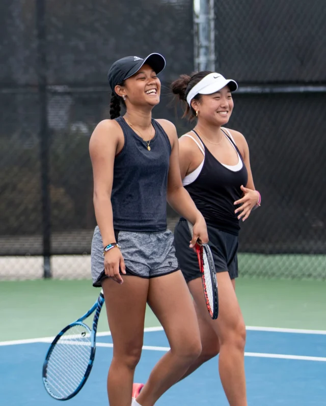 From baseline to beachline, it’s a vibe at SoCal Pro Series🌴🎾  📸: @lexiewanninger  #TeamSoCal #SoCalTennis #ITF #ITFWorldTeam #USTASoCal #USTAProCircuit #SoCalProSeries