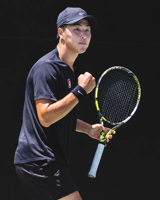 There's four All-American semifinals featuring four of SoCal's own on tap for Saturday at the @socalproseries in Rancho Santa Fe! 🌴☀️  Kyle Kang 🇺🇲 vs. Andrew Fenty 🇺🇲
Rudy Quan 🇺🇲 vs. Jack Anthrop 🇺🇲
Alyssa Ahn 🇺🇲 vs. Alexis Nguyen 🇺🇲
Eryn Cayetano 🇺🇲 vs. Avery Nguyen 🇺🇲  Who will take home the 🏆 this weekend?  📸: @mlvytnns  #USTASoCal #SoCalTennis #ITFWorldTennisTour